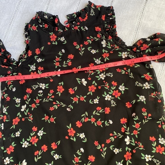 Love Tree floral shift dress with cold shoulders. - Picture 8 of 12